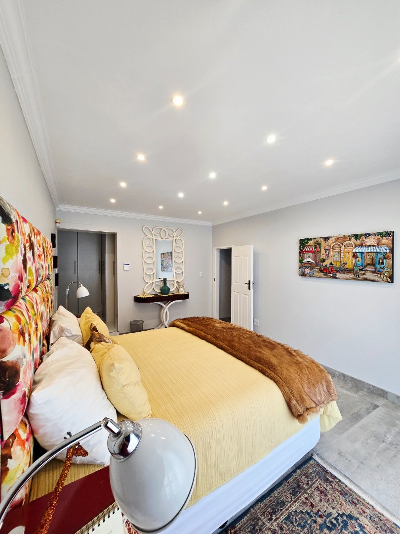 6 Bedroom Property for Sale in Wilkoppies North West